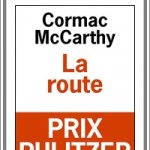 La route, dans les vestiges d’un monde qui meurt